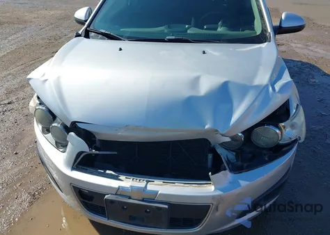 2014 Chevrolet Sonic Lt Auto z USA, uszkodzony, nr VIN 1G1JC5SH9E4227935